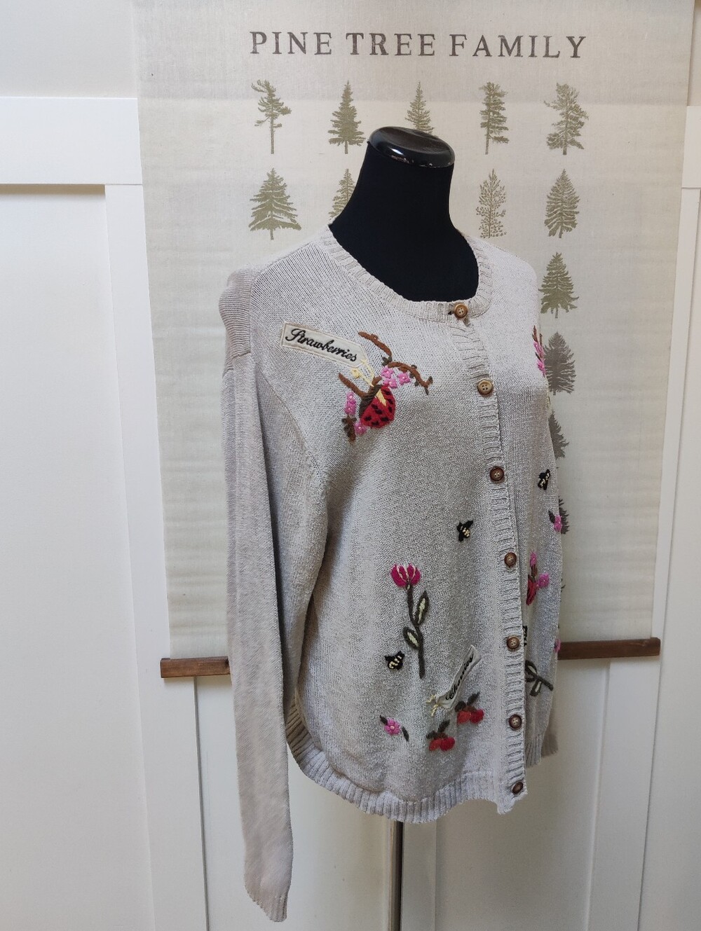 Tabi International Embroidered Fruit & Bee Cardigan Sweater Beige Size XL